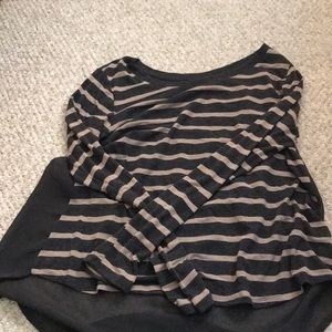 Flowy comfy long sleeved shirt with back detailing